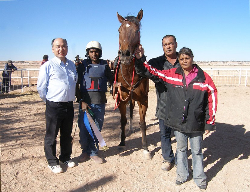 Tony Wong with the winners in the Tony's Wong Ladies Bracelet. Jockey Shannon Coultard, Cool Saab and owners Ronald Boland and Colleen Taylor.